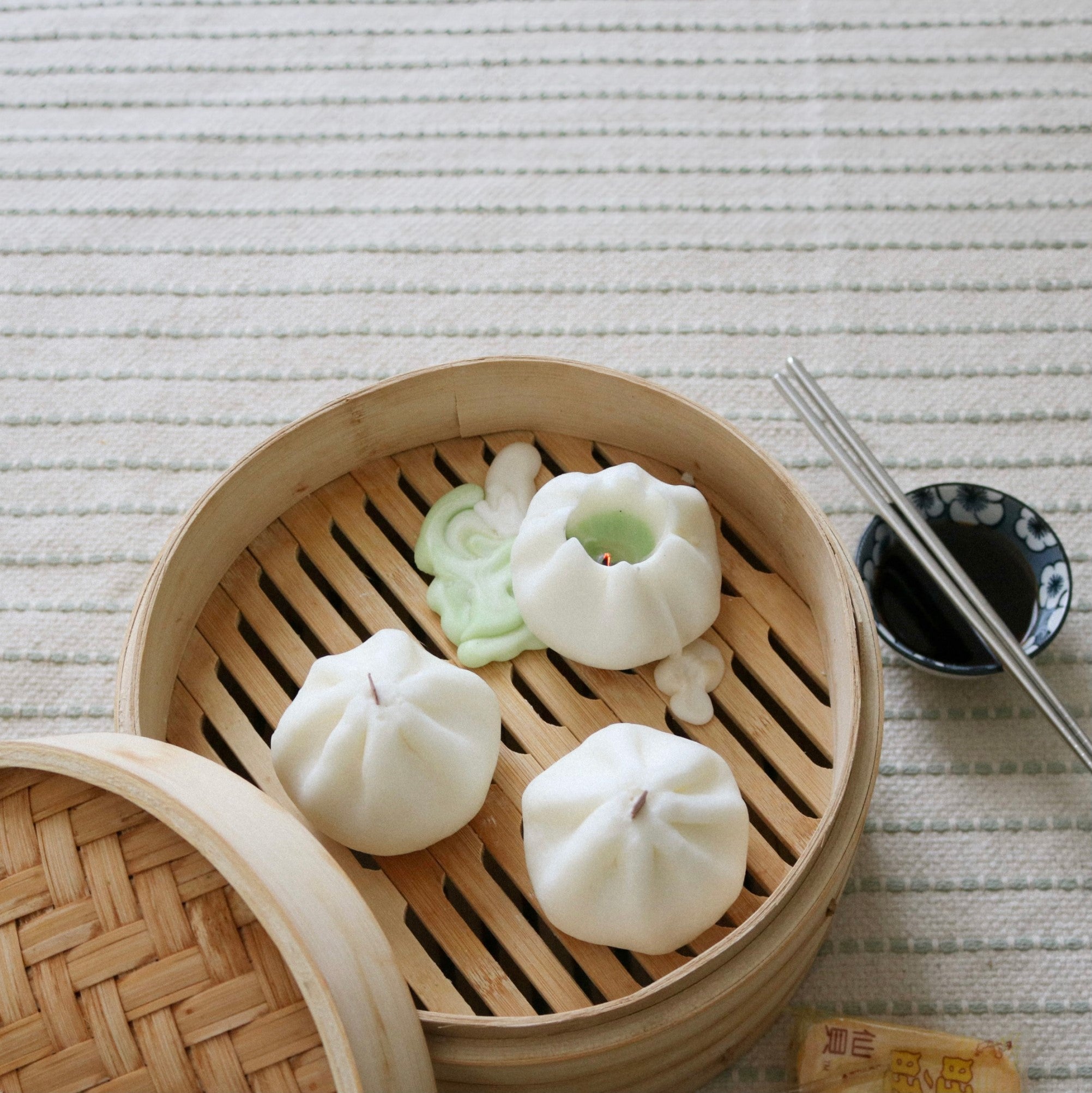 Bao Candle